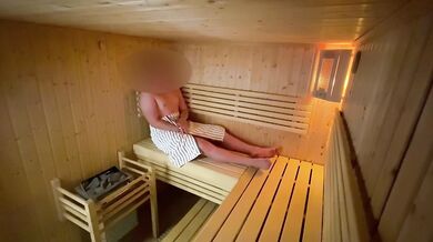 Risky sauna masturbation