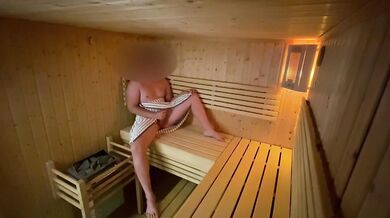 Risky sauna masturbation