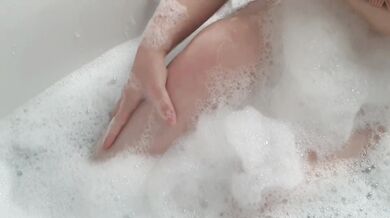 Bathtime (free,short vers.)