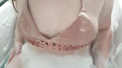 Bathtime (free,short vers.)