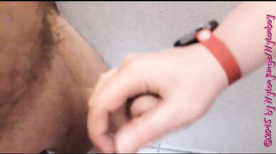 Fummeln in der Umkleidekabine