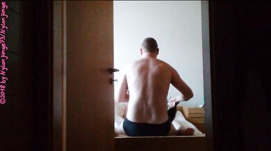 Am la mañana en la habitación del pension 