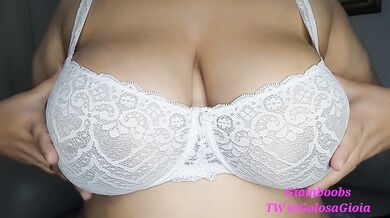 Big natural boobs