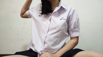 Melon Ice - นักเรียน ม.ปลาย ชวนคุย ช่วยตัวเอง (Thai Teen Masturbate)
