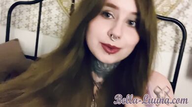 Geile TEEN Tattoo Schlampe will deine heiße FICKSAHNE!!