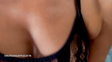 151 Chinese Hotwife in Lingerie handjob OnlyFans @ Appleliu-76