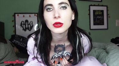 JOI von Lily Munster