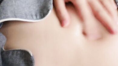 Do You Like My Navel Pool? Full Of Oil, Calling For Your Finger