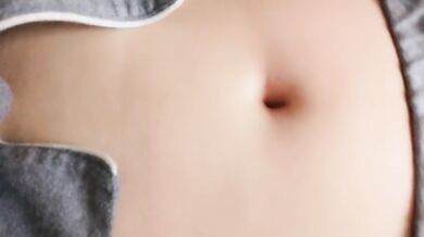 Do You Like My Navel Pool? Full Of Oil, Calling For Your Finger