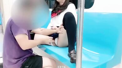 (中文字幕) 台灣捷運上調教學生母狗-預告