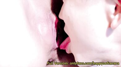 My tits were so big during pregnancy that I asked my bitch to suck and squirt my pussy