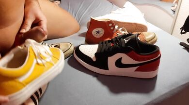 Sneakerjoy, cumming on the yellow Vans