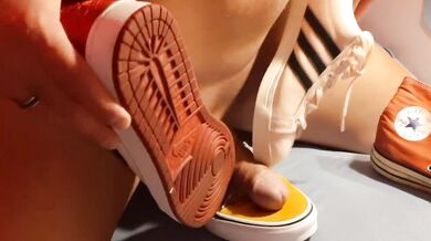 Sneakerjoy, cumming on the yellow Vans