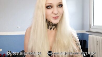Deutsche Blonde Amateuerhure will be your dirty template