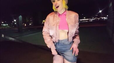Lynn-Tonic - Walking Stick Fuck - Public in the city!