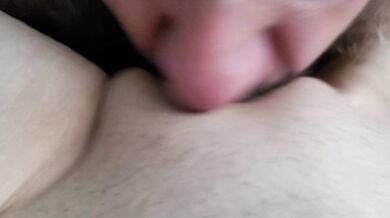 After 20 minutes of fucking daddy cums all over his girl. he licks and fucks her. Cumshot
