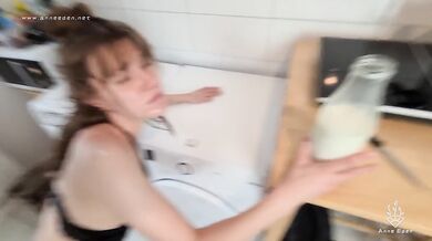 Fuck SURPRISE !! I want your cream !!