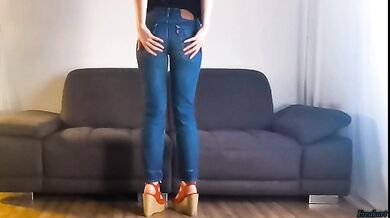 I need to piss really bad! Jeans Piss! pissed!