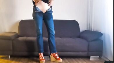 I need to piss really bad! Jeans Piss! pissed!