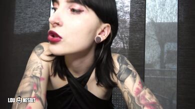 Exibithionism challenge in a fancy restaurant, dirty talk Lou Nesbit, Lia Louise