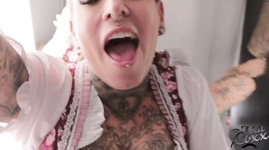 hot solo show in dirndl !! do you want to play with me ?