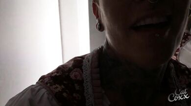 hot solo show in dirndl !! do you want to play with me ?