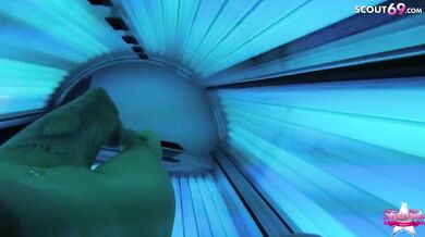TIGHT TINI - GERMAN REAL AMATEUR SOLARIUM HANDY CAM VLOG