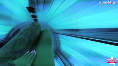 TIGHT TINI - GERMAN REAL AMATEUR SOLARIUM HANDY CAM VLOG
