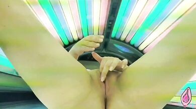 NOTGEiL im SOLARiUM String aus und fix gefingert