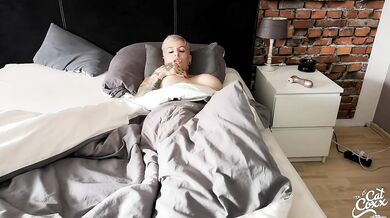 Pussy fucked with a huge dildo!