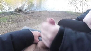 Risky Public Handjob with Cumshot at Lake