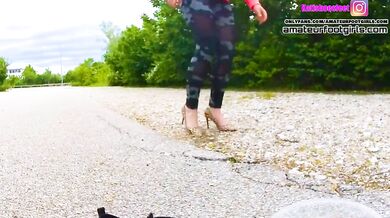 Kati crushes different food bears Gummy boots, ballerinas and high heels crush trample crushes