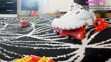 Kati toy car crush sneaker High Heels Ballerinas trampling trample giantess crushing stomping