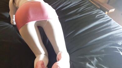 Laura XXX model sexy video with 8 inches pink plaform heels and white pantyhose