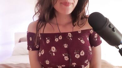 Cute girlfriend whispers to you how she wants you to lick her pussy - ASMR