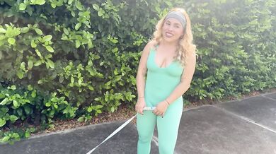 KIRA BLONDE- Mi Neighbor gives me a massage, and ends up giving me her milk