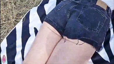 18 Year Old Slut Surprised And Fucked By A Stranger! REAL AMATEUR OUTDOOR