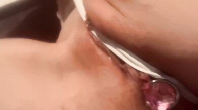 MadDollyPapi pulling a plug out of my tiny white ass