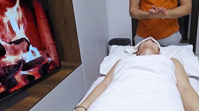 Amateur Housewife Jessy Invited a Perverted Masseur Into Her House for a Regular Massage that Turns into a Hardcore Fuck