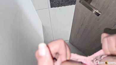 LIL TIMY TAKES VIAGRA BY ACCIDENT AND I HELP HIM TO LOWER HIS ERECTION BY FUCKING MY ASS