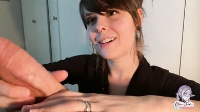 Olivia seduced a BWC to keep in her apartment and throat when she feels like it - OnlyFans