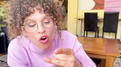 Stepmom Plays With Impatient Virgin