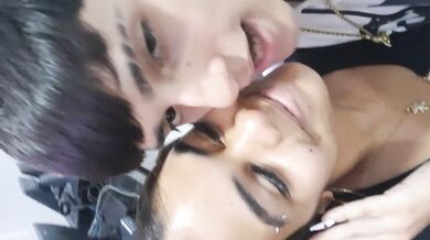 BLOG iN SPANISH - I go for a walk with my BIG ASS BRUNA BRUNA BRIDE - surprise at the end of the blo