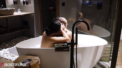 My gf and I shared a romantic bath that quickly turned into passionate sex