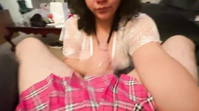 Take a break from packing and try on your new skirt