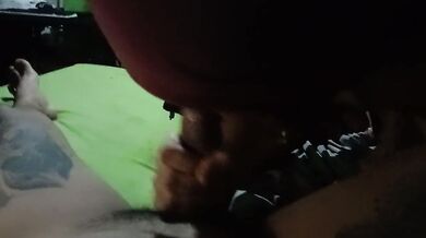 Si roomate naglambing na nagpachupa sa akin .