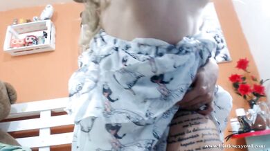 beautiful latina continues to explore her sexuality. Amateur Littlesexyowl
