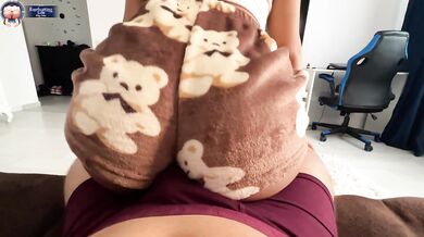 Humping and make my stepbrother cum on him,with me ass in my teddy bear pajamas
