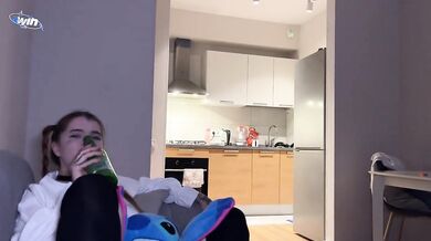 Stepsister ønskede at smage Stepbrother ' s Dick