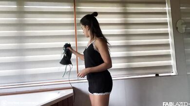 Sexual Adventure: Living on an Isla - VLOG PORNO